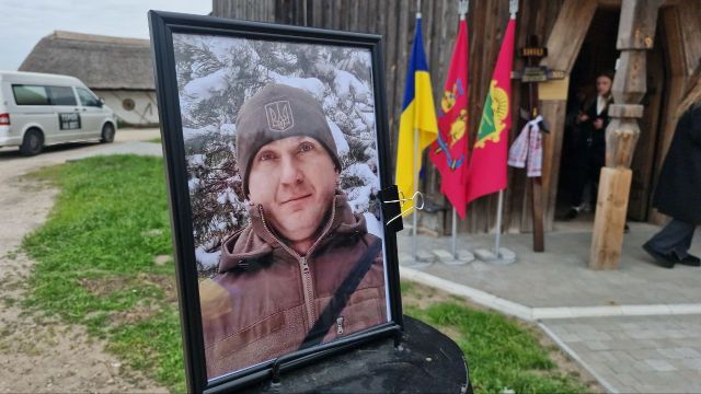 Мама вірила до останнього: у Запоріжжі попрощалися з героєм, який понад рік вважався зниклим безвісти
