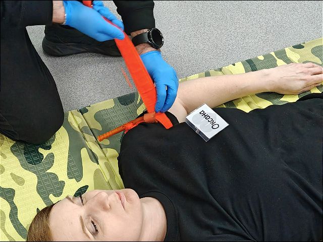 “Радіацію не видно, але вона вже поруч”: у Запоріжжі журналістів навчали діяти під час ядерної та хімічної загрози