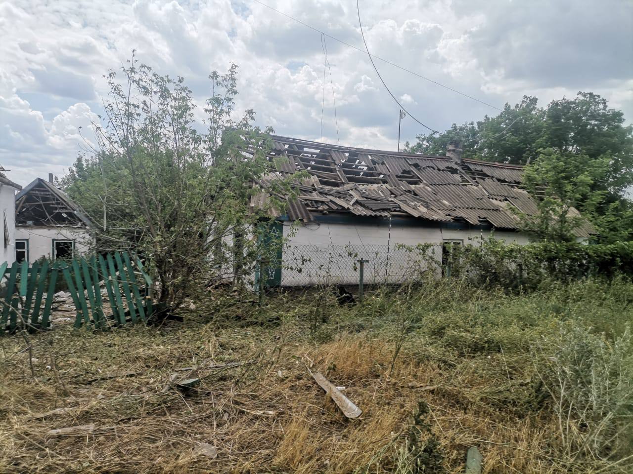 Окупанти продовжують нещадно гатити по Оріхову та Малій Токмачці