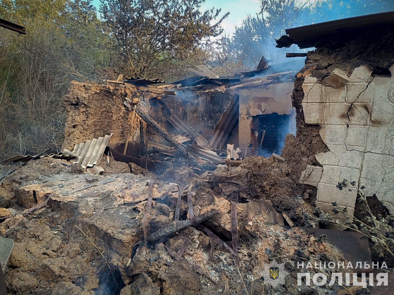 Вщент знищені будинки: ворог продовжує завдавати удари по Запорізькій області