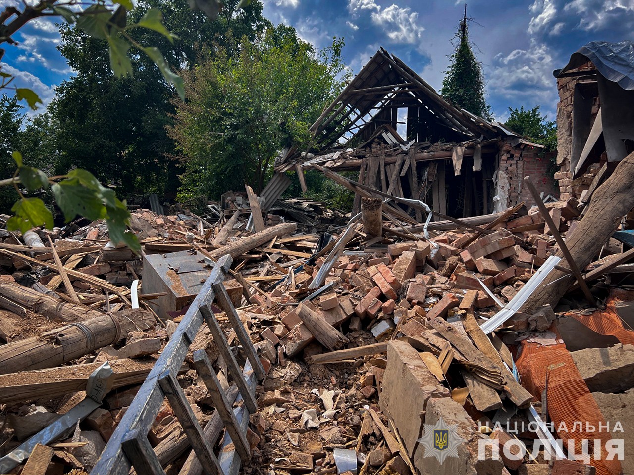 Вщент зруйновані будинки: наслідки ворожих ударів по Запорізькій області