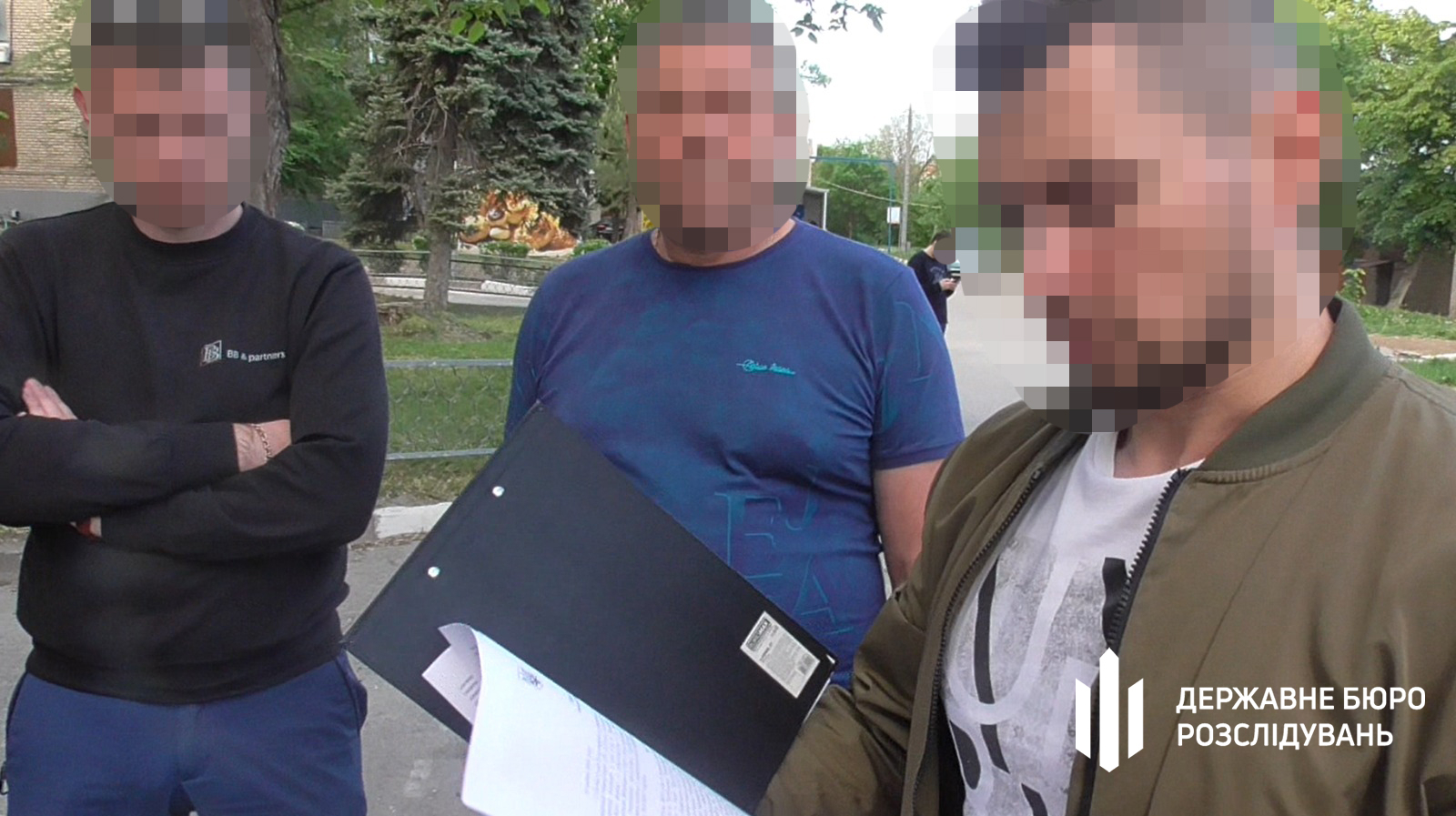 Вимагав 100 тисяч у військового: у Запоріжжі судитимуть правоохоронця