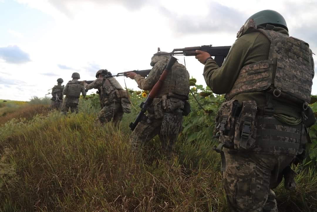 Російські війська сьогодні штурмували позиції захисників поблизу Малої Токмачки