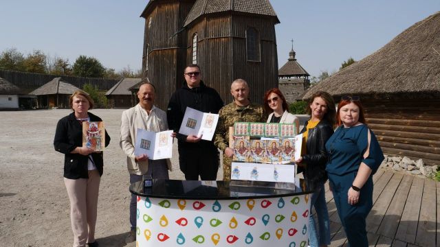 "Під покровом Богородиці": у Запоріжжі  на Хортиці біля січової церкви погасили нову марку