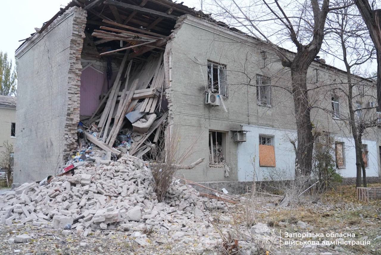 Вночі ворог завдав удар по Запоріжжю: є загиблий та поранені