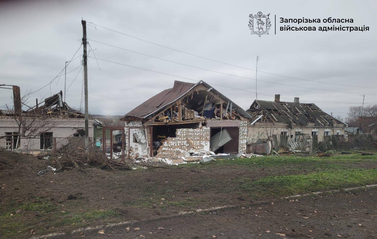 Ворог масовано атакує дронами та завдає авіаудари: за добу російські війська нанесли 429 ударів по Запорізькій області