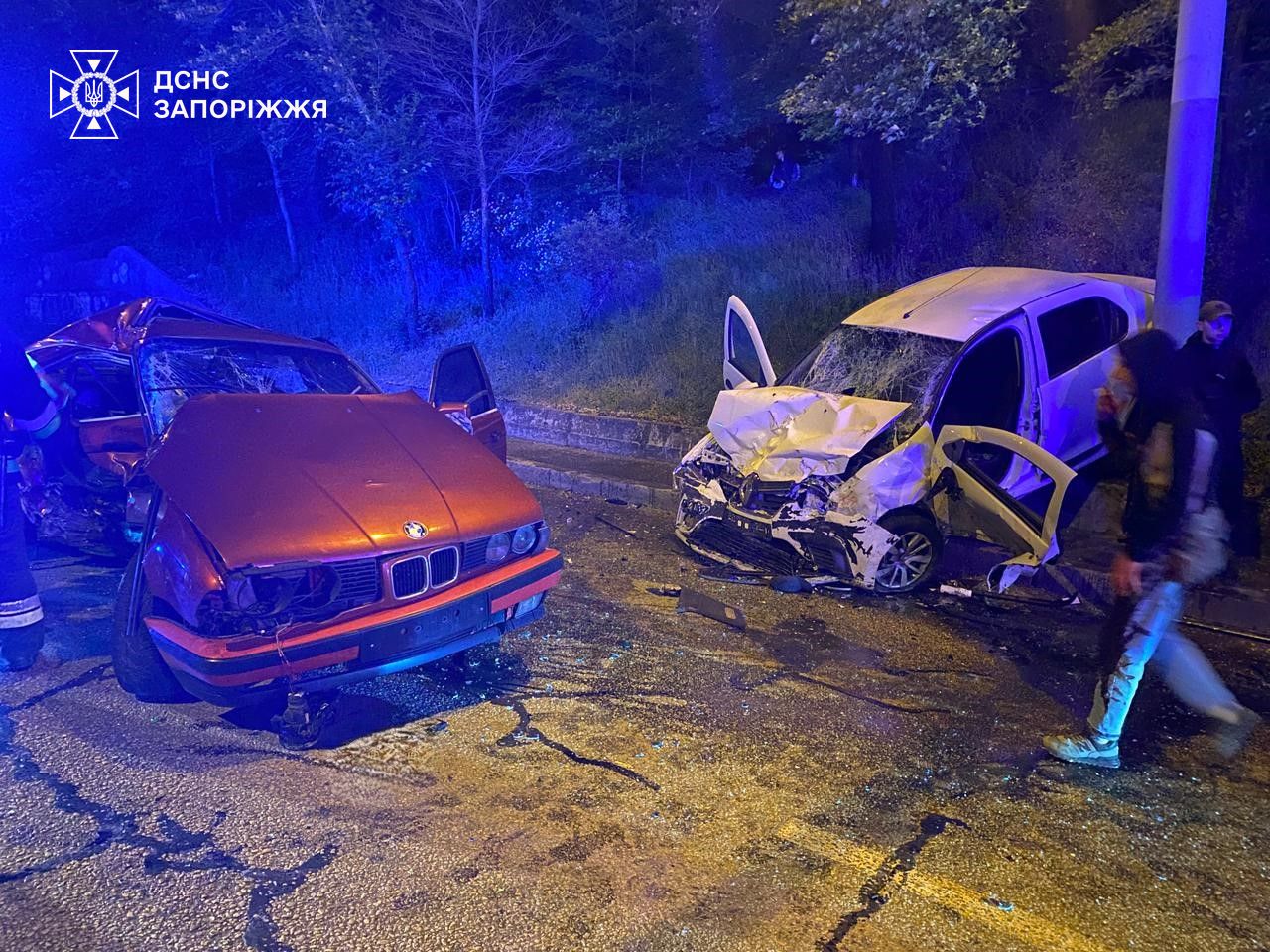 Загинула 21-річна дівчина: у Запоріжжя сталася жахлива автотроща