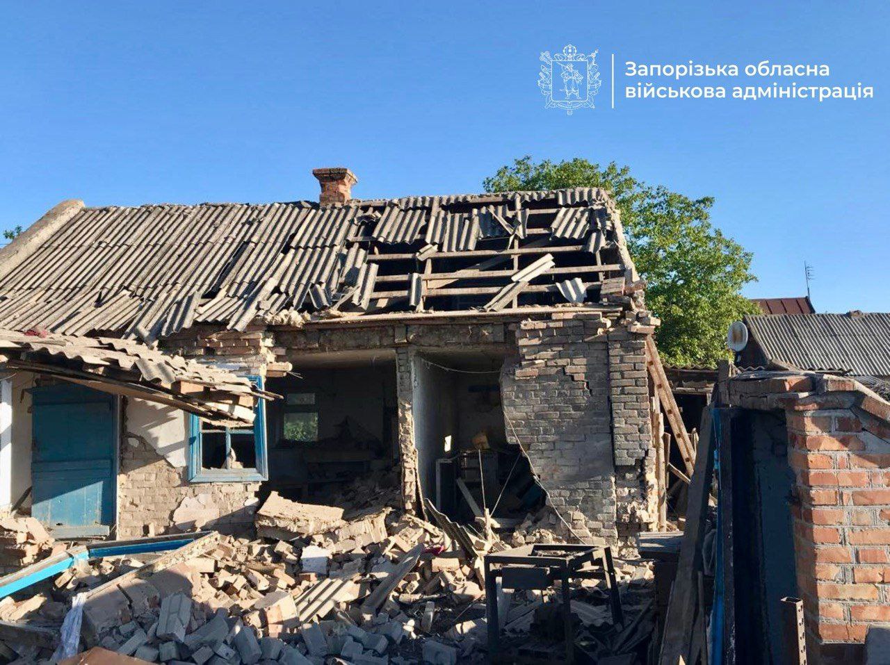 Вранці росіяни вдарили по Запорізькому району дронами: є руйнування