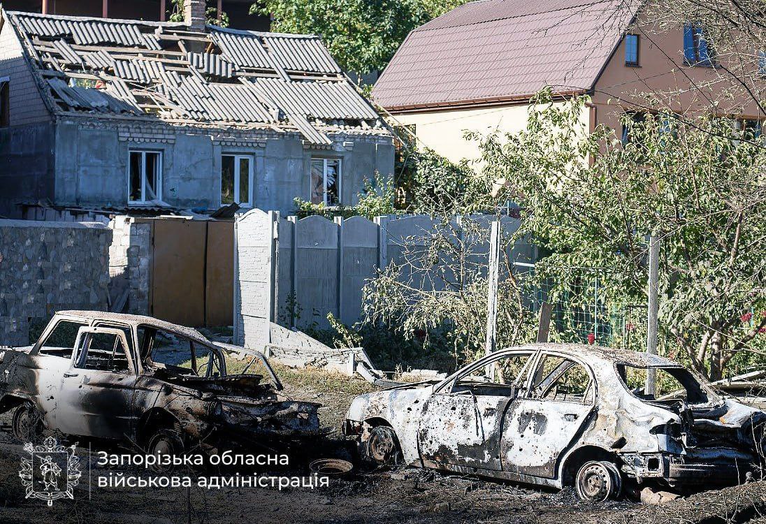 Внаслідок вчорашніх обстрілів Запорізької області поранено трьох людей та пошкоджено приміщення фермерського господарства