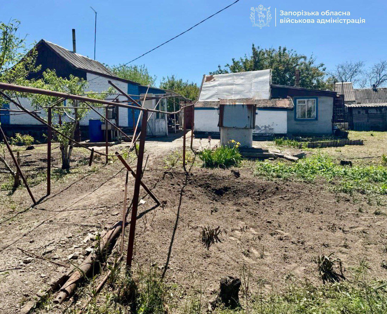 Росіяни з артилерії обстріляли прифронтове село в Запорізькій області: важкі поранення отримав мирний мешканець