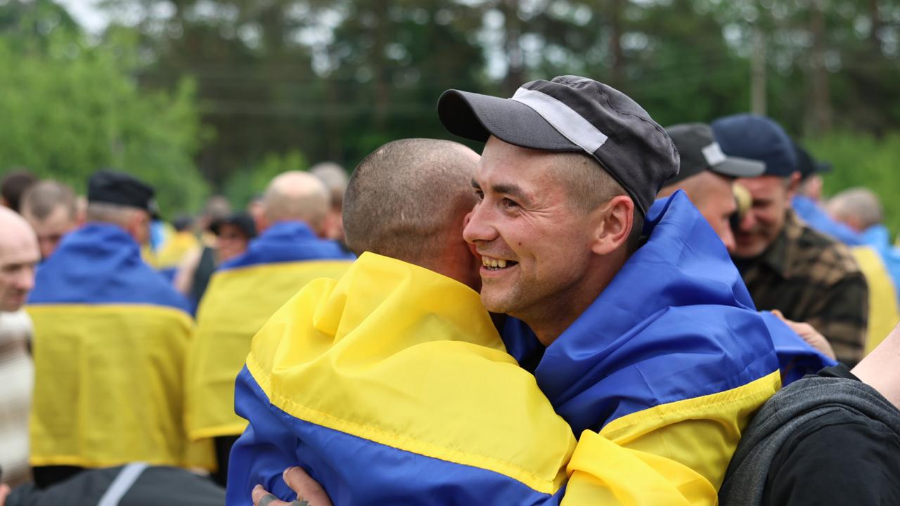 В третій день обміну військовополоненими додому вдалось повернути 25 захисників з Запорізької області