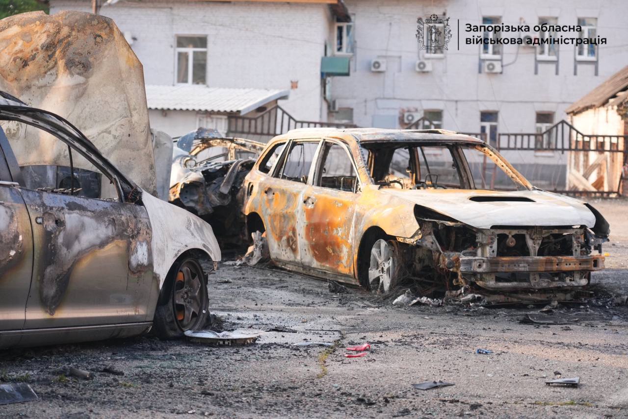 Вщент знищено склад з «гуманітаркою» та пошкоджено відділення банку: наслідки атаки Запоріжжя