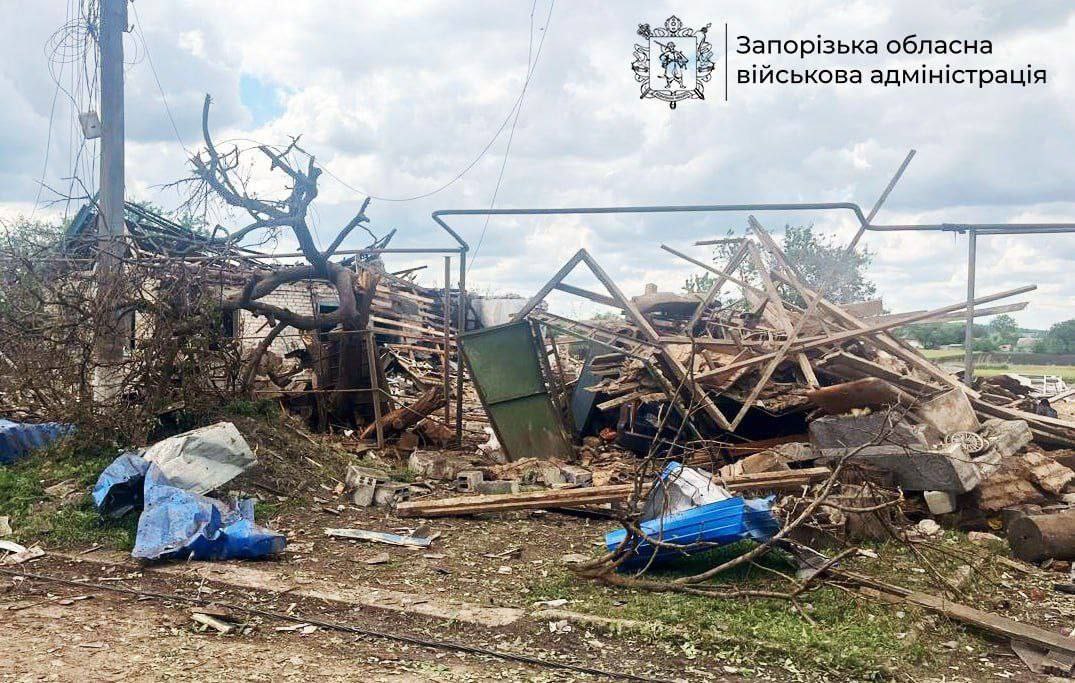 Поранено мирного мешканця: росіяни завдали 426 ударів по запорізькій області