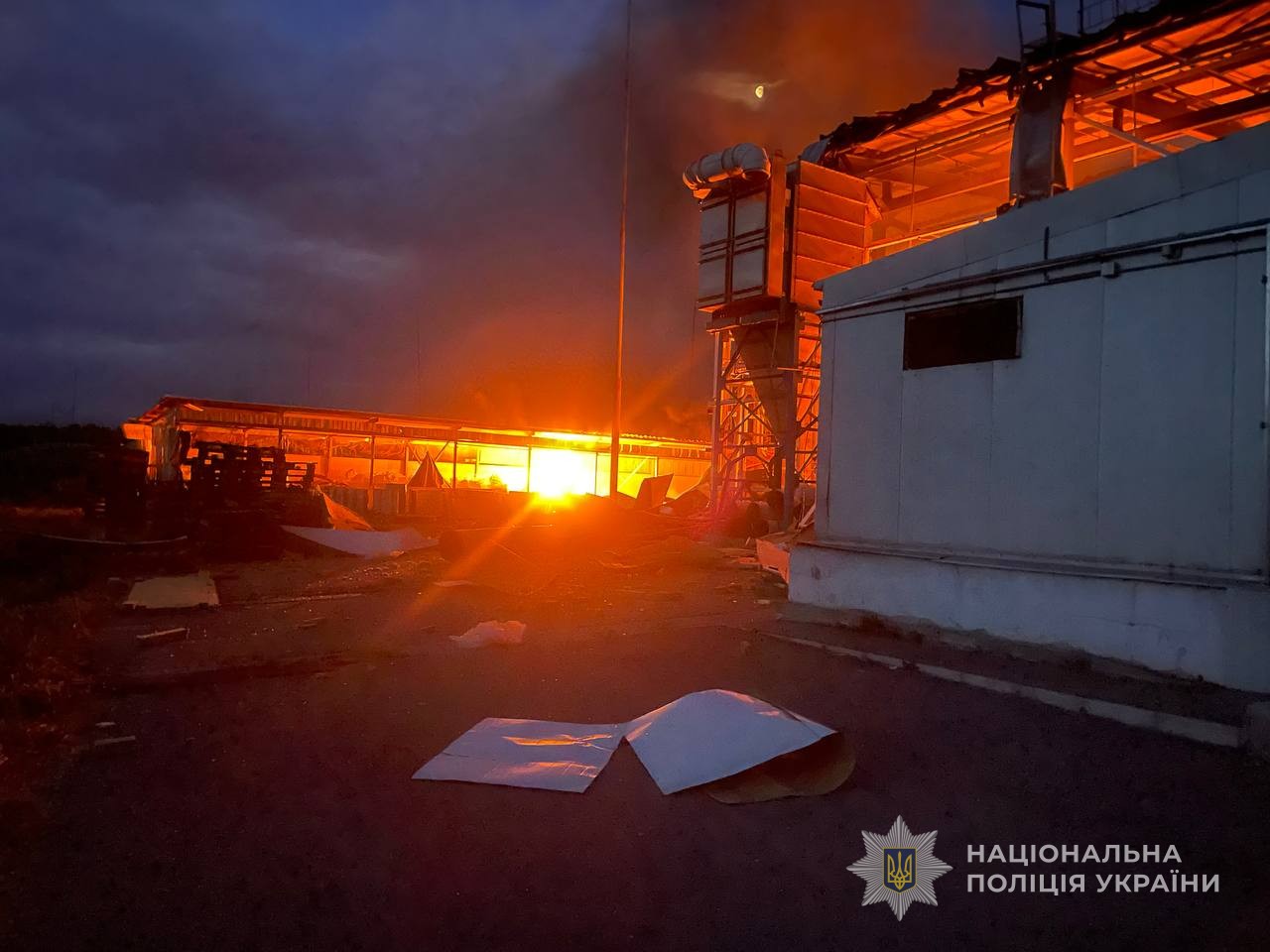 Вранці росіяни вдарили по запорізькому підприємству, що виробляє добрива