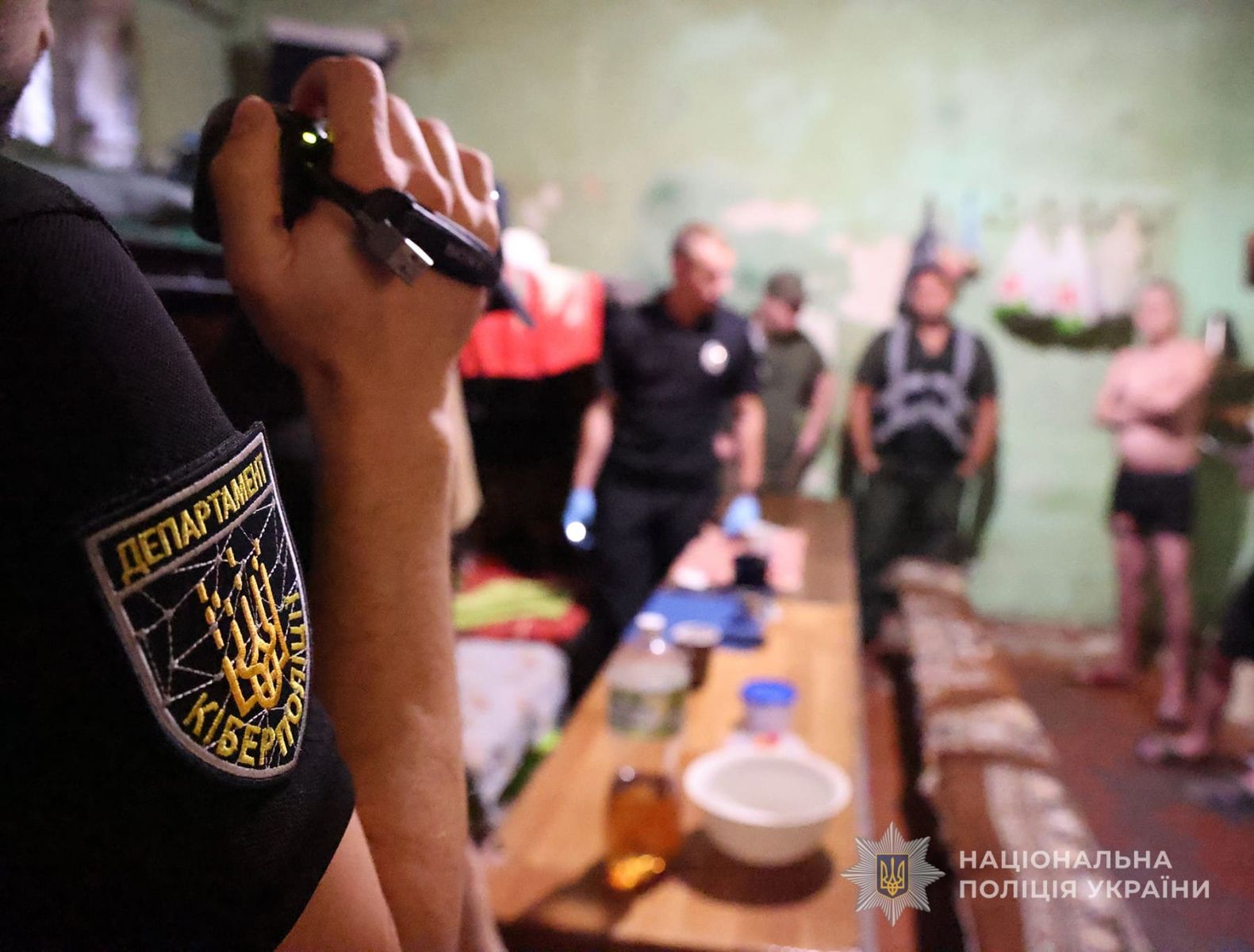 Запорізькі правоохоронці викрили шахрая, який перебуваючи у СІЗО, ошукав людей на 100 тис грн
