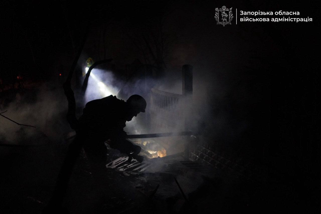 У неділю увечері росіяни завдали удар по Запоріжжю та Запорізькому району: що відомо про наслідки атаки