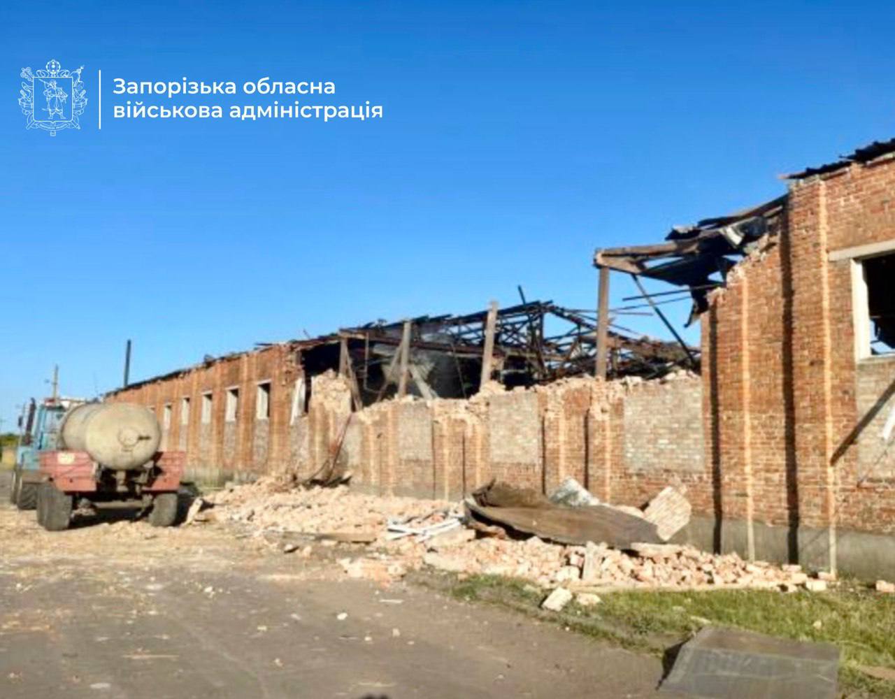 Пошкоджено агропідприємство: ворог завдав удар по Пологівському району