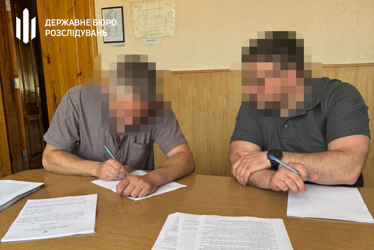 У Запоріжжі працівники ТЦК допомогли ухилитися від мобілізації щонайменше 1500  чоловікам: схему розкрили правоохоронці