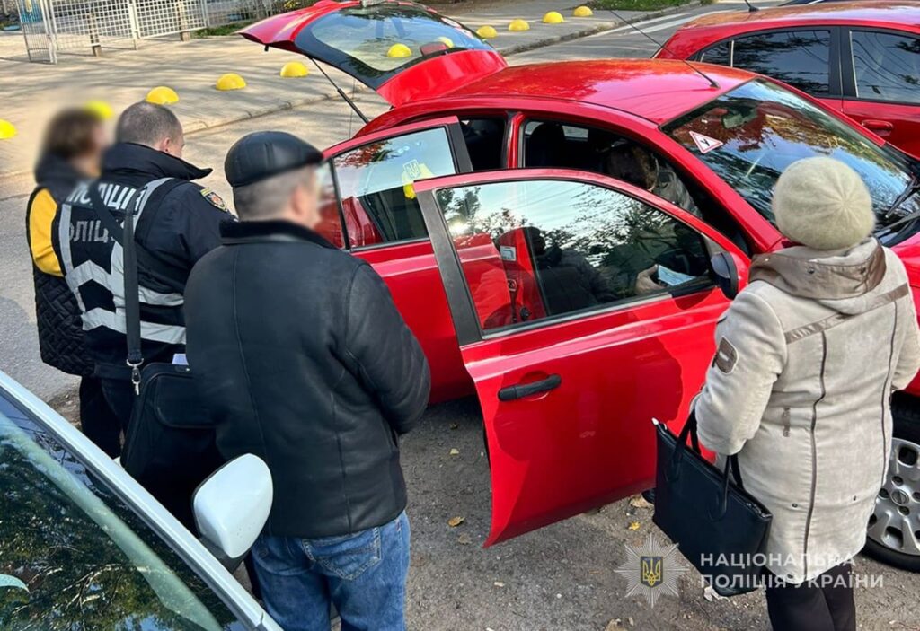 У Запоріжжі «чорні рієлтори» привласнювали квартири померлих: зловмисники опинились на лаві підсудних
