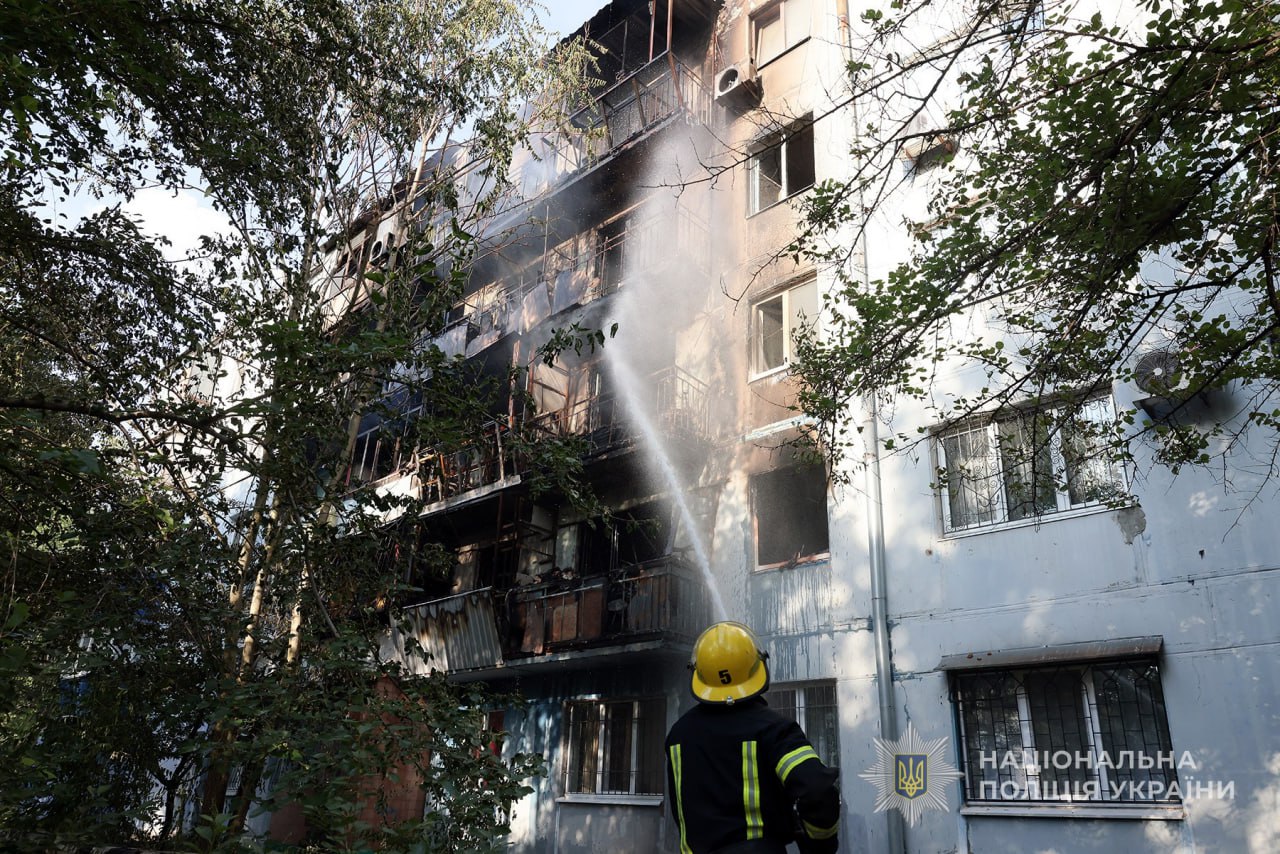 В п’ятиповерхівці Запоріжжя сталася масштабна пожежа: серед постраждалих діти
