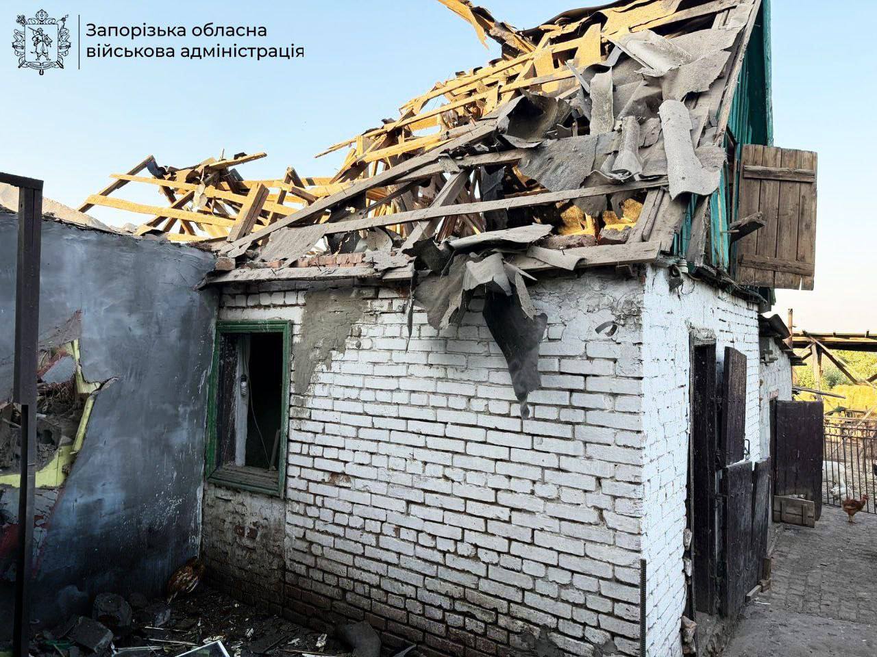 З артилерії та РСЗВ росіяни гатили по Оріхову