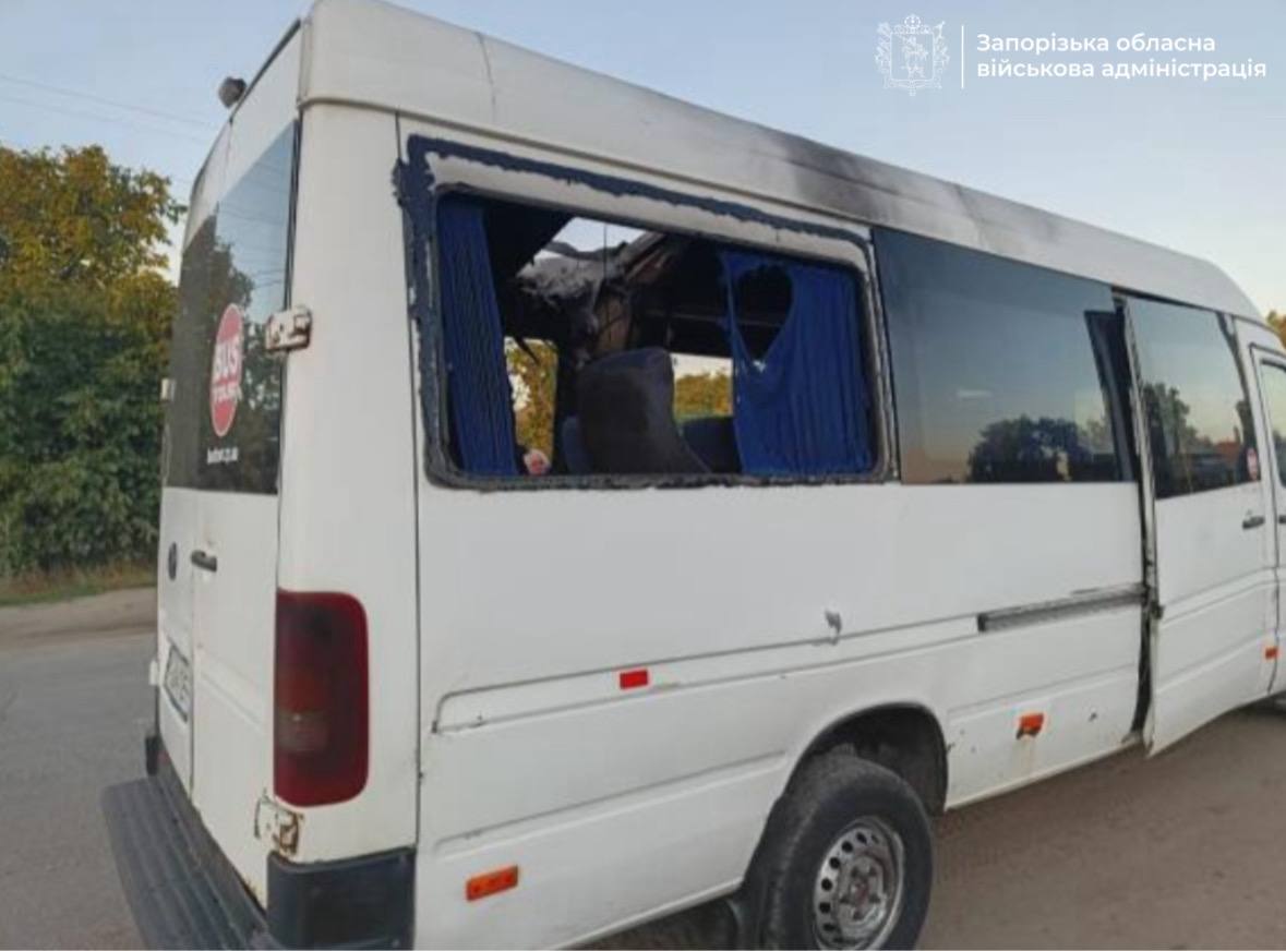 Одна людина загинула, ще дві – поранені: росіяни вдарили по Пологівському району