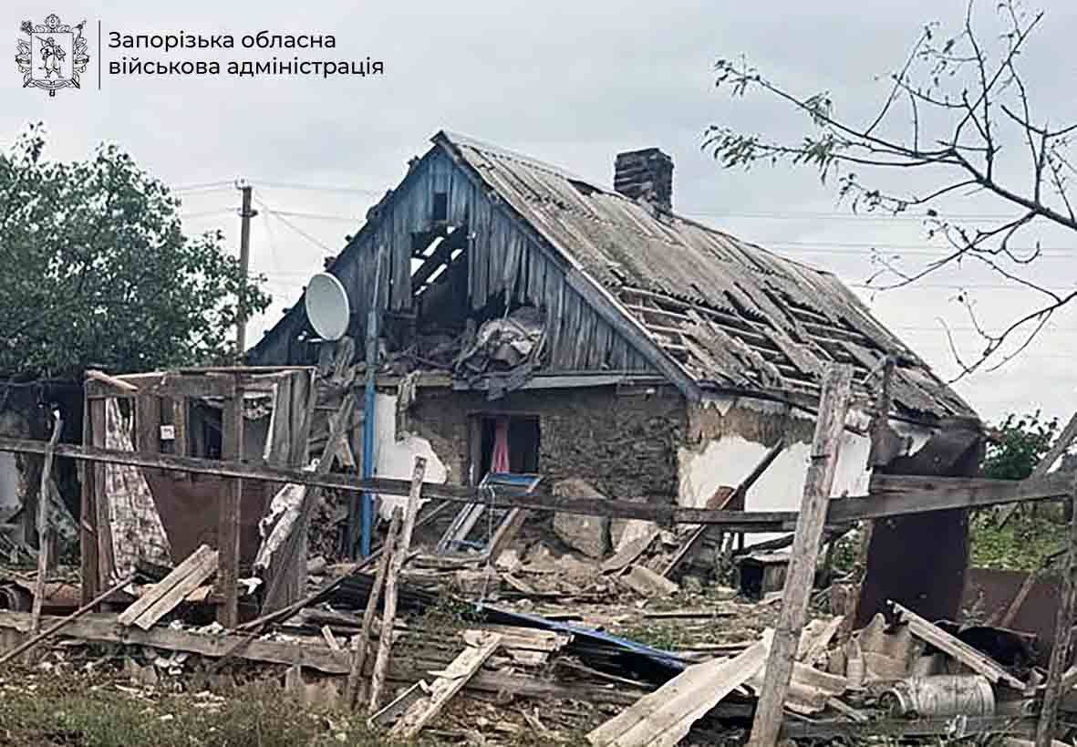 Постраждали двоє людей внаслідок російських ударів по Запорізькій області
