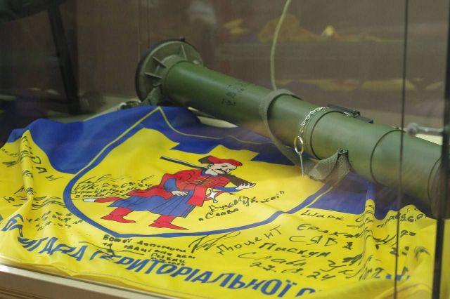 “Нескорені під Покровою”: на новій виставці у запорізькому музеї можна побачити культові речі різних історичних періодів