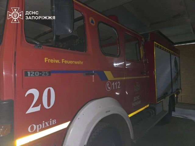 Поранили рятувальника: ворог атакував дроном пожежний автомобіль в Оріхові
