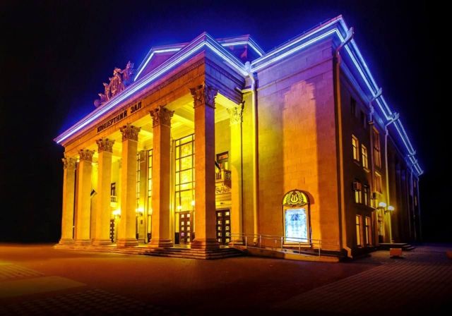 Заслужених стало більше: Президент удостоїв почесного звання "золотий голос" запорізької філармонії