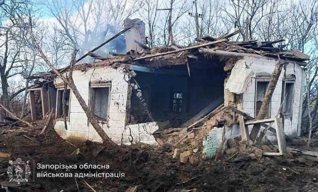 Застосовують усі види озброєння: російські окупанти продовжують рівняти з землею міста та села Запорізької області