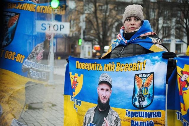 «Ми не маємо права мовчати»: у Запоріжжі відбулася традиційна акція на підтримку військовополонених та безвісти зниклих