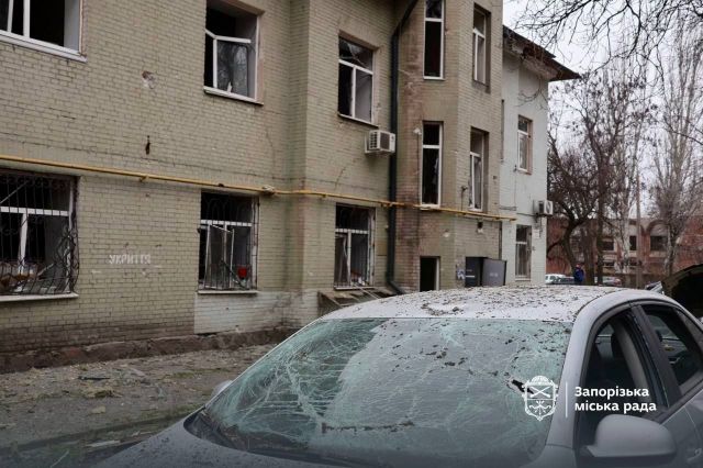 Атака на Запоріжжя: пошкоджені будинки і промислова інфраструктура