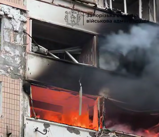 Зруйновані і пошкоджені будинки: ворог прицільно вдарив  по Запоріжжю та Кушугуму