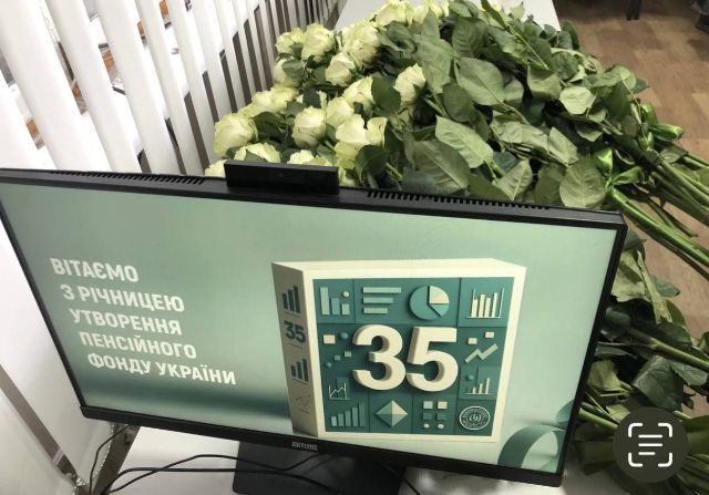 Команда однодумців: запорізьких пенсійників привітали з ювілеєм