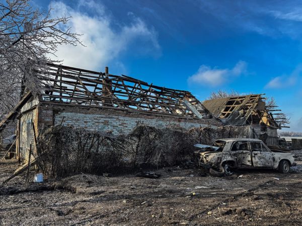 Вдарили по Юрківці:  у Таврійській громаді поранено мешканця  та зруйновано будинки