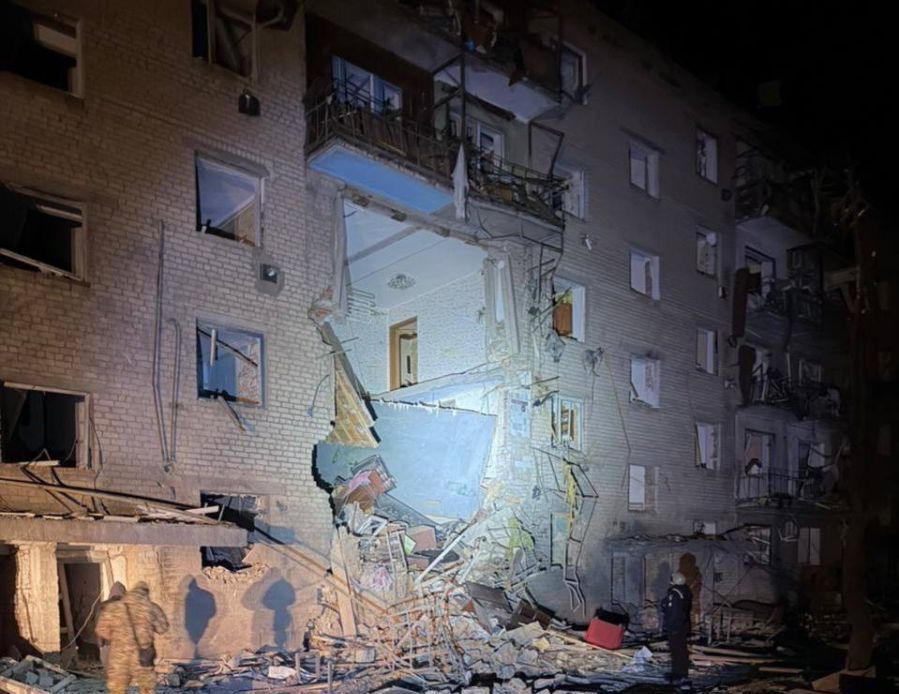 Бомбардування Комишувахи: загинув чоловік, 10 поранених, пошкоджені будинки