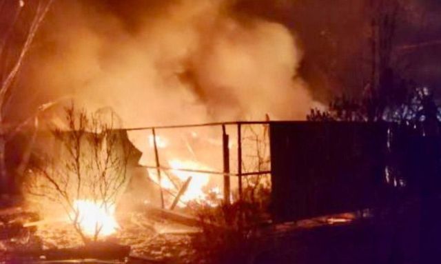 Чотири людини загинули, одна поранена: ворог серед ночі атакував Вільнянськ