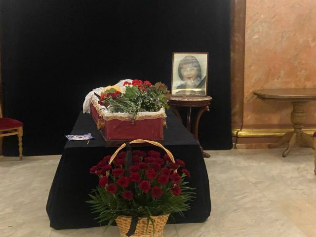 Йде епоха: у запорізькому театрі заслужену артистку України проводжали оплесками