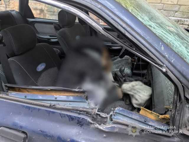 Дрон влучив у цивільне авто:  в Оріхові загинула 56-річна жінка, її 57-річний чоловік поранений