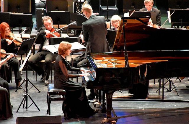 Класика з аншлагом: запорізькі музиканти представили вишукану програму