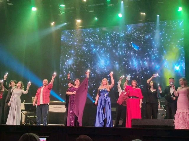 "Кожен номер був фантастичним": у запорізькій філармонії чарівним пані подарували неймовірний концерт зірок