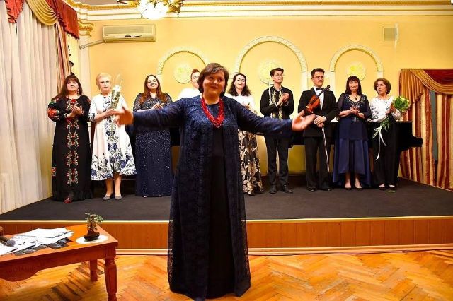 “Кожна з жінок — це окремий Всесвіт”: артисти запорізької філармонії представили вишукану прем’єру