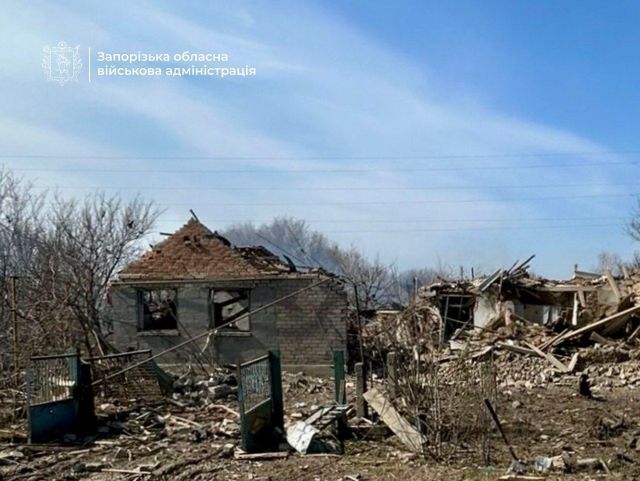 Ударили КАБами: в Комишувасі росіяни вбили ще одного мешканця