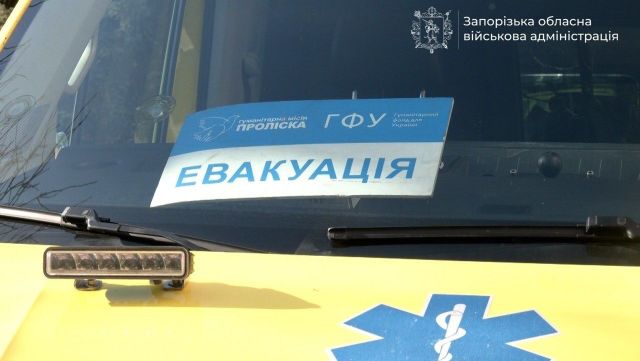 Готується до переїзду: 87-річну мешканку Новотаврійського доправлять на Вінничину