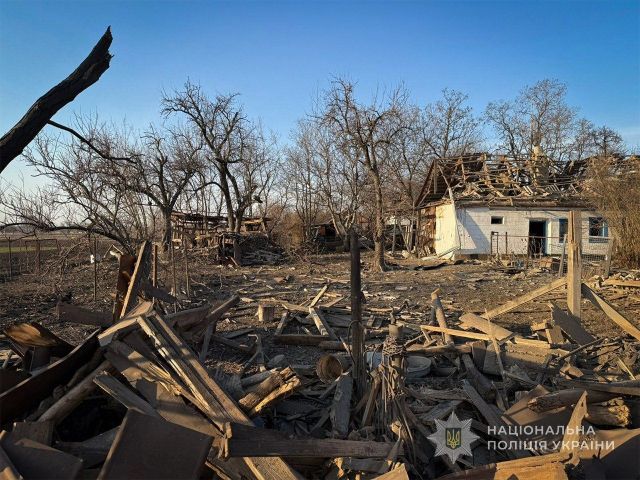 Мирні жителі не постраждали: ворог продовжує знищувати міста і села Запоріжчини