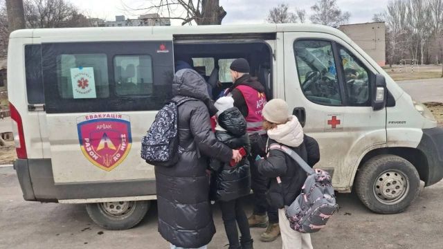 Евакуювалися в Данію: подружжя з Комишувахи було змушене залишити свій дім
