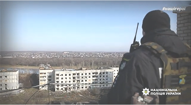 Під прицілом дронів і КАБів: як поліцейські рятують людей на Оріхівщині