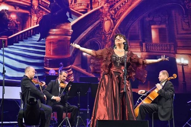 “Запрошує Юлія Якса”: у запорізькій філармонії презентують “Мистецькі посиденьки”