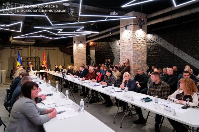 Кількість переселенців збільшується: у Запоріжжі народні депутати говорили про потреби ВПО